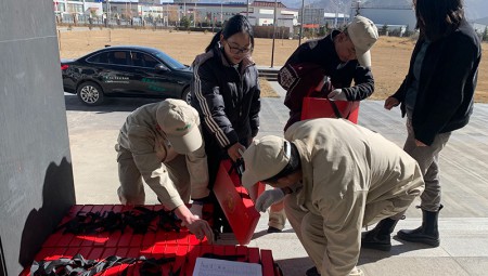 員工福利發(fā)放現場(chǎng)